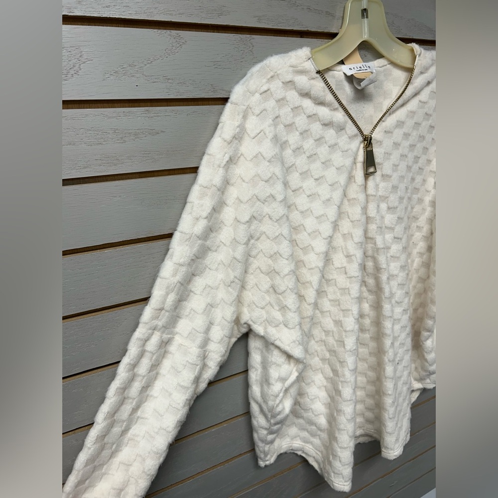 Ariella Cream V-Neck Sweater with Zipper - Picture 5 of 8